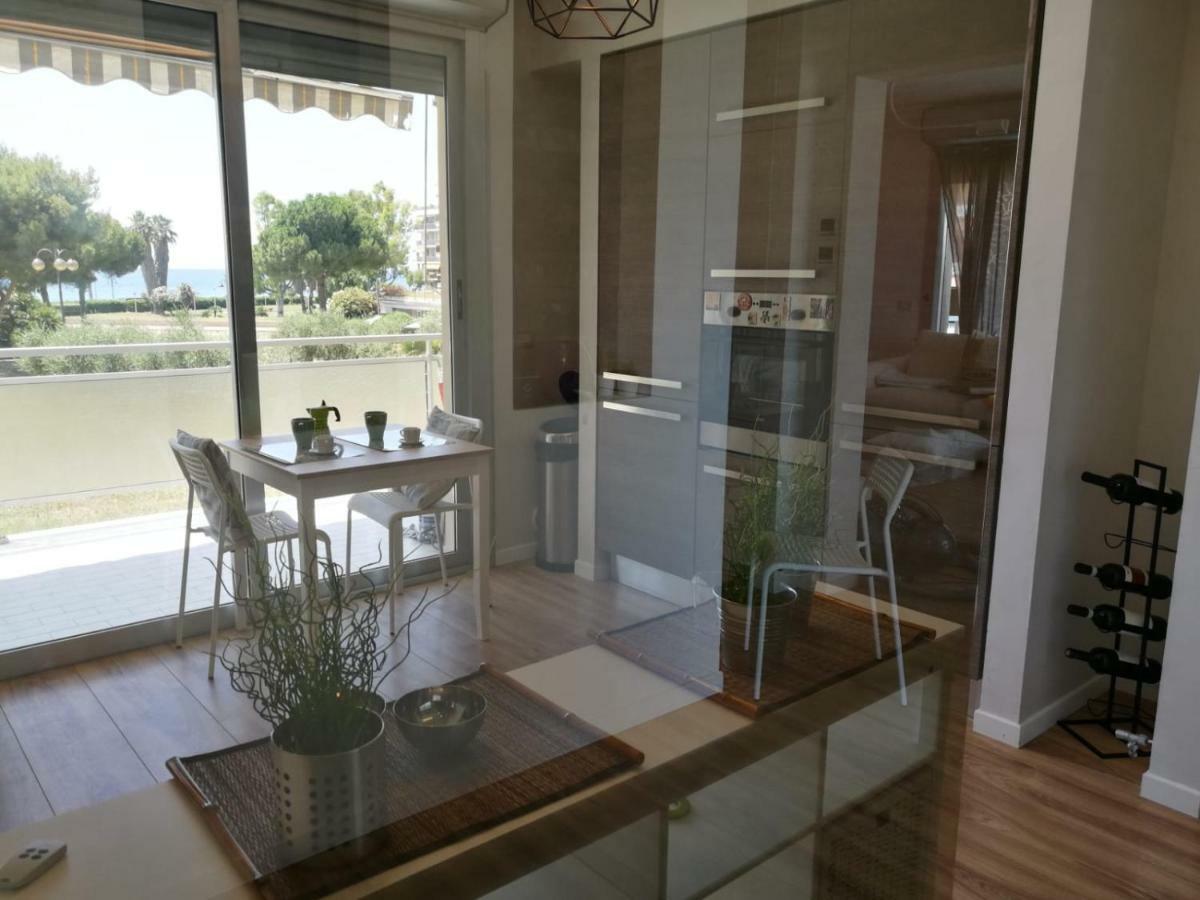 Apartmán Mare 3 Ventimiglia Exteriér fotografie